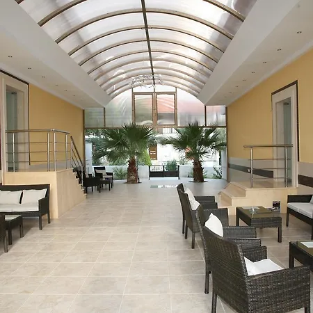 Aparthotel Golden Sun Village 3*